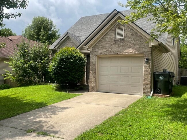 2225 Sonoma Pl in Lexington, KY - Building Photo - Building Photo