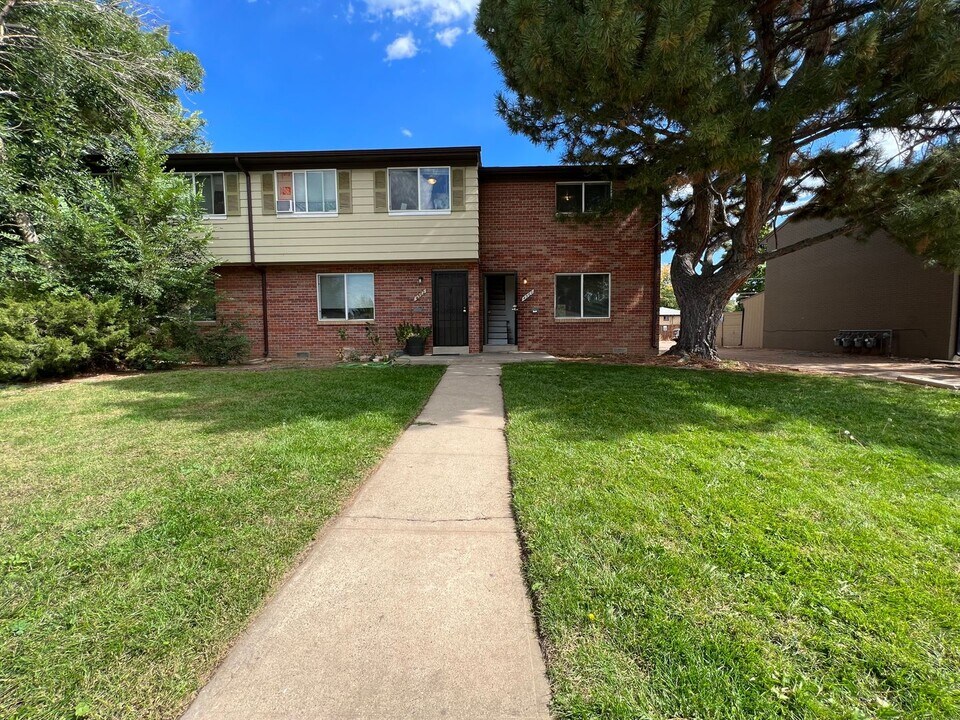 4560 Everett Ct in Wheat Ridge, CO - Building Photo