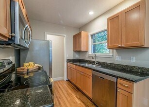 4015 8th Ave NE in Seattle, WA - Building Photo - Building Photo