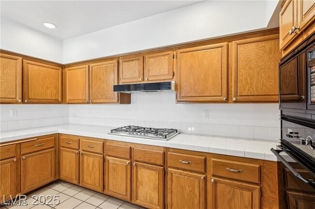 1911 Hobson Dr
