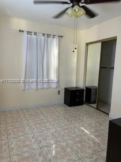 10215 SW 212th St in Cutler Bay, FL - Foto de edificio - Building Photo