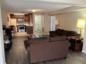 623 N Gloster St in Tupelo, MS - Building Photo - Building Photo