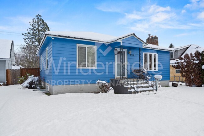 property at 4224 N Walnut St