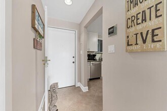 500 S Washington Dr in Sarasota, FL - Building Photo - Building Photo