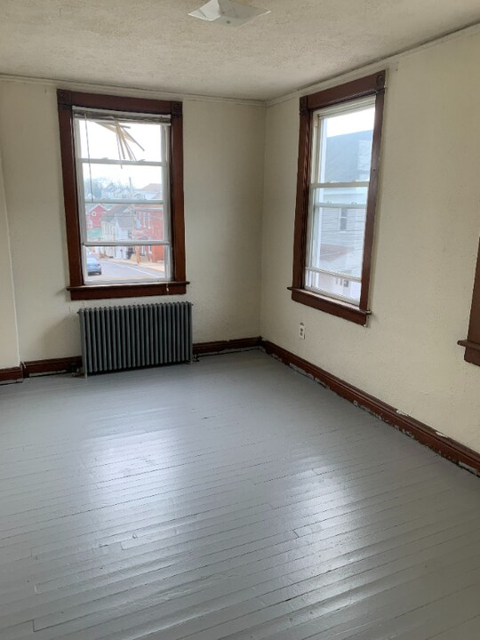 121 High St in Hagerstown, MD - Building Photo