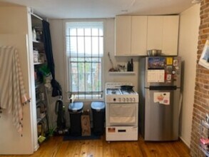 191 Montgomery St in Jersey City, NJ - Building Photo - Building Photo