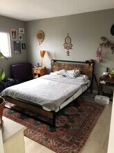 584 11th St in Imperial Beach, CA - Foto de edificio - Building Photo