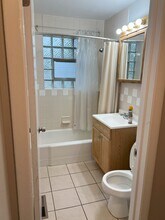 2603 Rohlwing Rd, Unit 1B in Rolling Meadows, IL - Building Photo - Building Photo