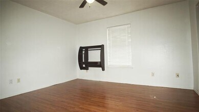 1008 Southmoor Dr in Arlington, TX - Building Photo - Building Photo