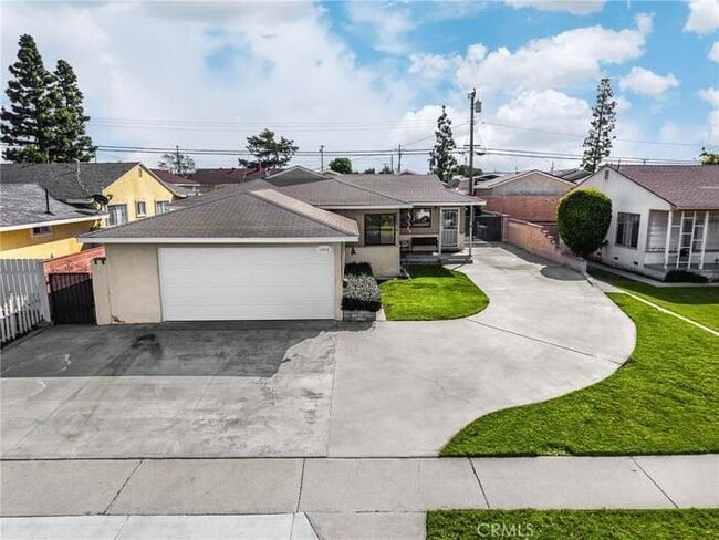 property at 15814 Sharonhill Dr