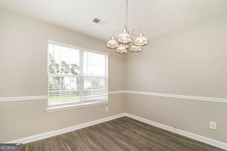 2560 S Hills in Riverdale, GA - Building Photo - Building Photo