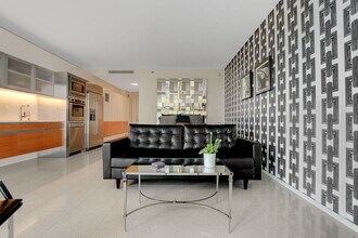 3726 Las Vegas Blvd in Las Vegas, NV - Building Photo - Building Photo