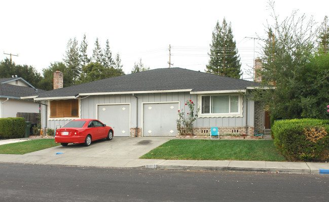 1310-1312 White Dr in Santa Clara, CA - Building Photo - Building Photo