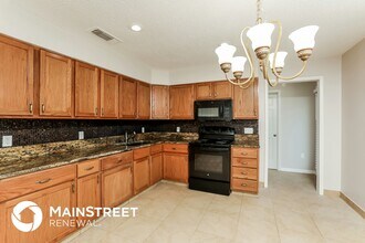 1036 Aaron Dr in Deltona, FL - Building Photo - Building Photo