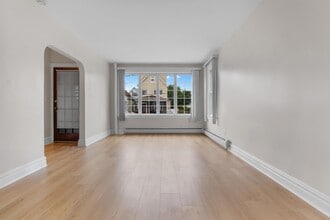 120 W 45th St in Bayonne, NJ - Building Photo - Building Photo