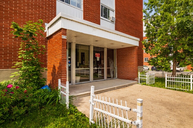 12370 St-Jacques Av