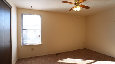 Maple Canyon Apartments in Columbus, OH - Building Photo - Interior Photo