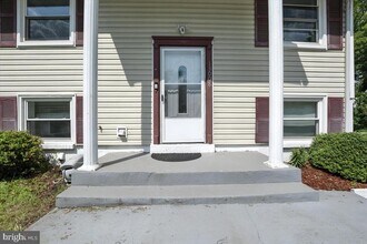 13008 Kimbrough Ln in Woodbridge, VA - Building Photo - Building Photo