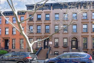 37 Tompkins Pl in Brooklyn, NY - Building Photo - Building Photo