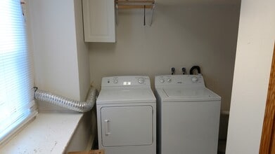 405 S Page St in Stoughton, WI - Building Photo - Building Photo