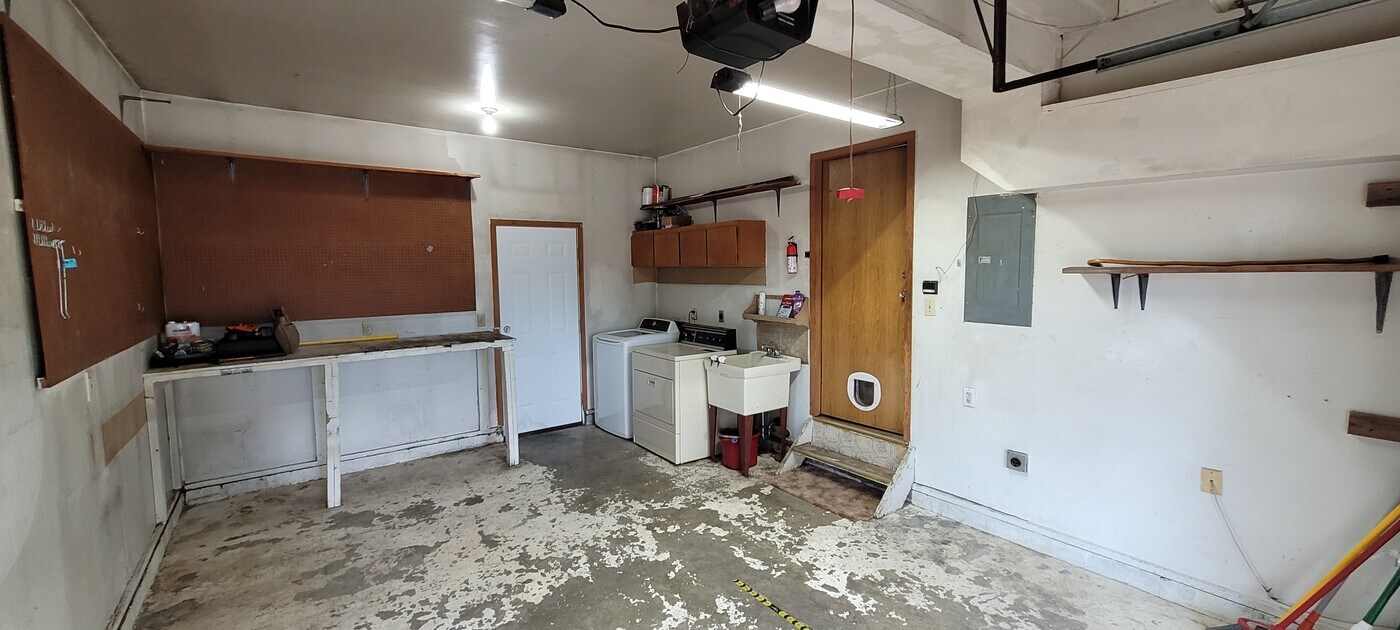 51075 Kalgin Dr in Kenai, AK - Building Photo