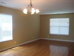 3128 Hidden Creek Dr in Antioch, TN - Building Photo - Building Photo