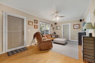 209 S Palmway in Lake Worth Beach, FL - Building Photo - Building Photo