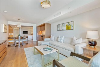 2139 Kuhio Ave.-Unit -1806 in Honolulu, HI - Building Photo - Building Photo