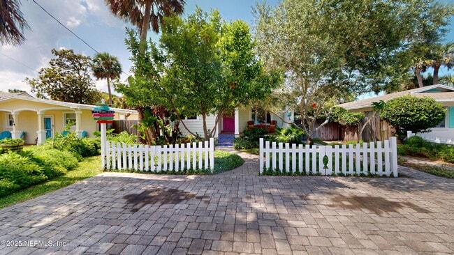 421 7th Ave S in Jacksonville Beach, FL - Building Photo - Building Photo