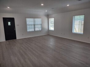 1420 Cantabria Ct in Conroe, TX - Building Photo - Building Photo