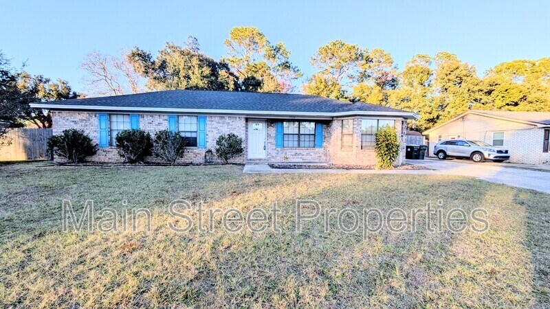 7524 Sandy Creek Dr in Pensacola, FL - Building Photo