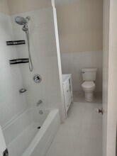 41 Saratoga Ave in Pleasantville, NY - Foto de edificio - Building Photo