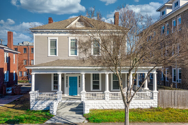 1016 E Anderson St, Unit B