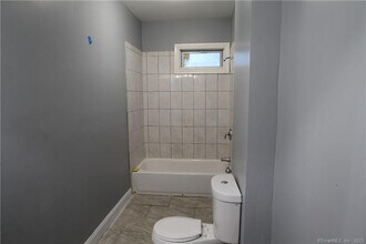 117 Caroline St in Bridgeport, CT - Building Photo - Building Photo