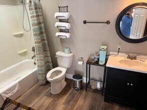 3350 NE Indian River Dr in Jensen Beach, FL - Building Photo - Building Photo