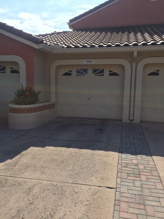 7401 Sugar Bend Dr in Orlando, FL - Building Photo