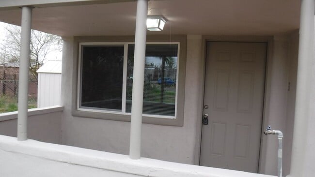 4025 E Montecito St in Tucson, AZ - Building Photo - Building Photo