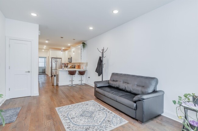 14 Stevens Ave in Jersey City, NJ - Building Photo - Building Photo