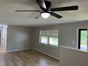 1301 Burton Rd SW in Knoxville, TN - Building Photo - Building Photo
