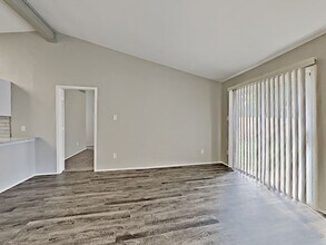 206 Kalmia Dr in Arlington, TX - Building Photo - Building Photo