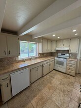 100 La Joya Dr in Nipomo, CA - Building Photo - Building Photo