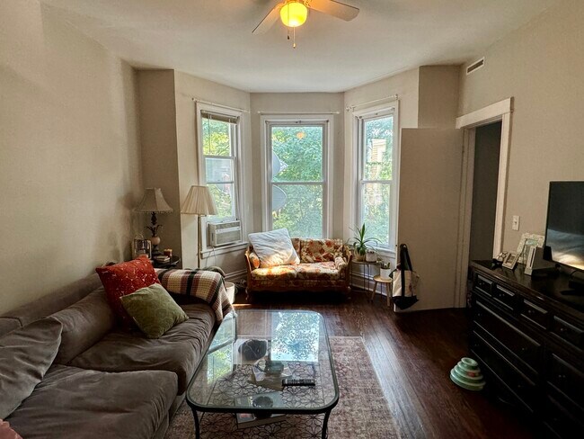 1322 W Melrose St-Unit -2 in Chicago, IL - Building Photo - Building Photo