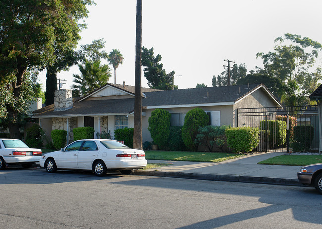 1174 S Belhaven St in Anaheim, CA - Building Photo - Building Photo