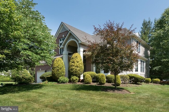property at 30 Leicester Ct