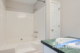 377 Deering Dr in Douglasville, GA - Building Photo - Building Photo
