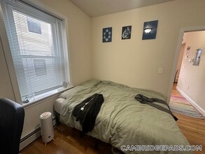 1056 Cambridge St in Cambridge, MA - Foto de edificio - Building Photo