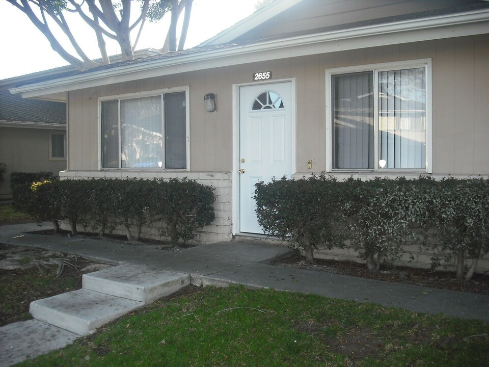 2655 Anchor Ave in Port Hueneme, CA - Foto de edificio