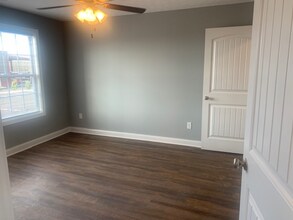 192 Vincent St, Unit C6 192 Vincent St in Smiths Grove, KY - Building Photo - Building Photo