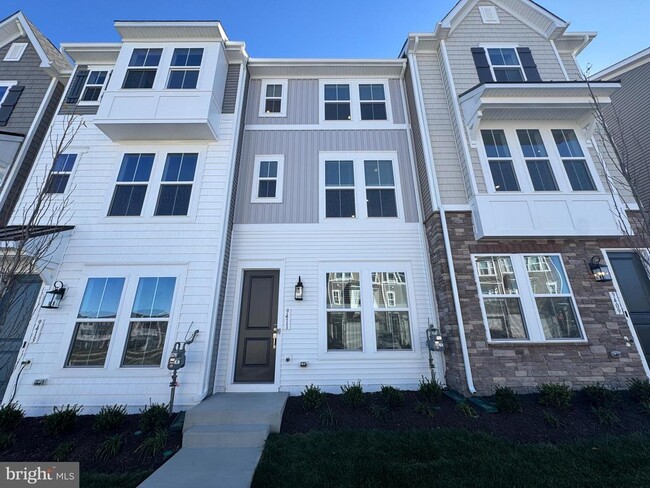 property at 9411 Pacific Elm St