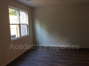 1627 Larkspur Trail in Conyers, GA - Building Photo - Building Photo